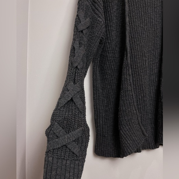 Mossimo Supply Co. Charcoal Cardigan with Pocket & Criss Cross Detail - Picture 4 of 5